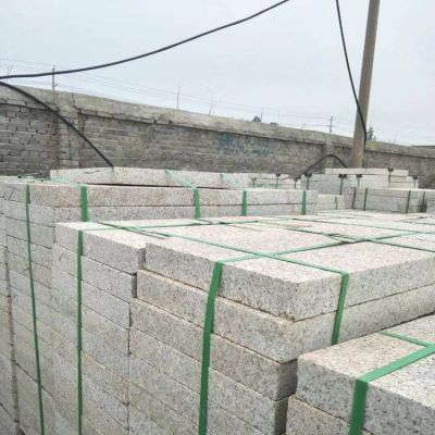 花岗岩芝麻白路障石 拦车石