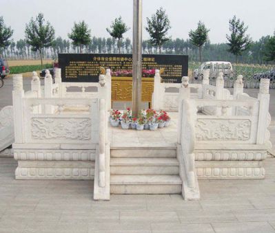 公安局摆放景观汉白玉升旗台石雕