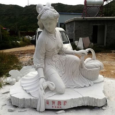 中国古代四大美女之西施浣纱汉白玉石博鱼网页版