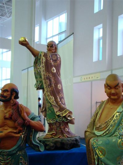 玻璃钢彩绘户外广场大型景观装饰品摆件十八罗汉博鱼网页版