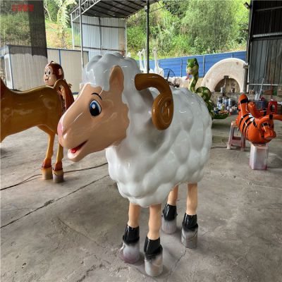 玻璃钢卡通绵羊等小动物博鱼网页版
