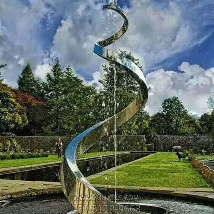 不锈钢镜面几何抽象异形景观博鱼网页版