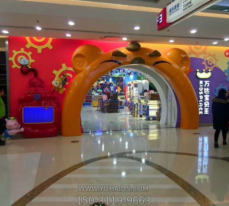 游乐园展会玻璃钢卡通人物造型博鱼网页版