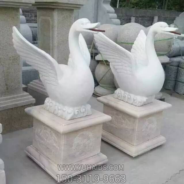 庭院小动物摆件 小区喷水石雕天鹅博鱼网页版