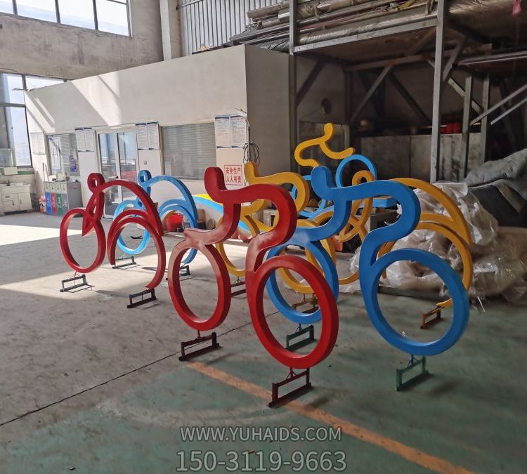 公园广场骑自行车的抽象人物博鱼网页版