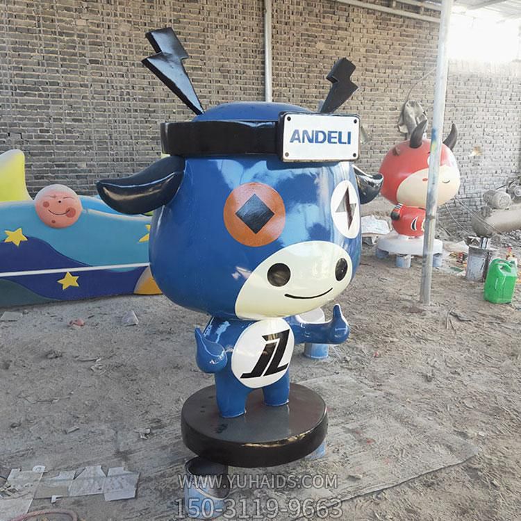 饭店门口玻璃钢卡通小牛公仔摆件博鱼网页版