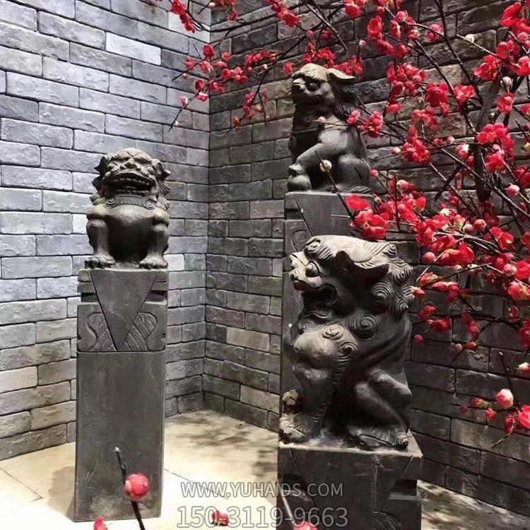  酒店门口装饰青石仿古狮子貔貅拴马桩博鱼网页版