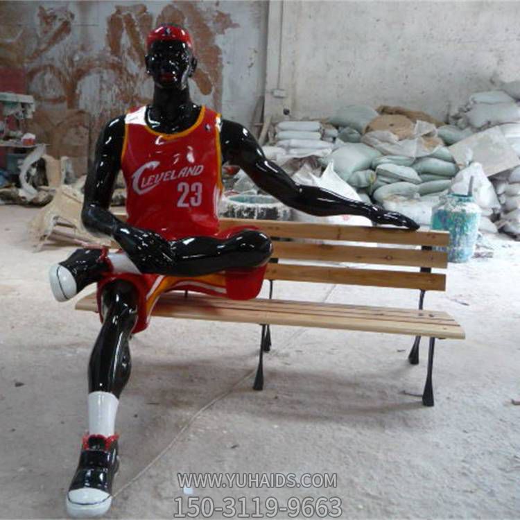 公园商场玻璃钢人物景观摆件博鱼网页版