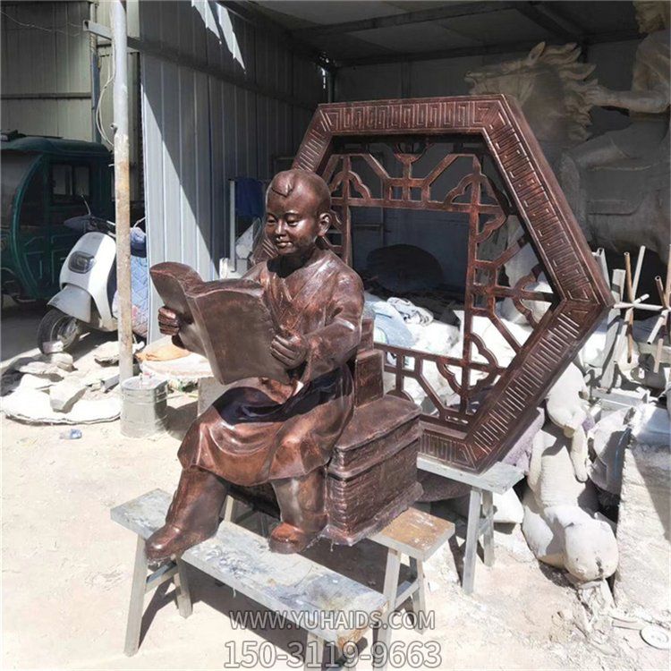 看书的玻璃钢仿铜儿童博鱼网页版