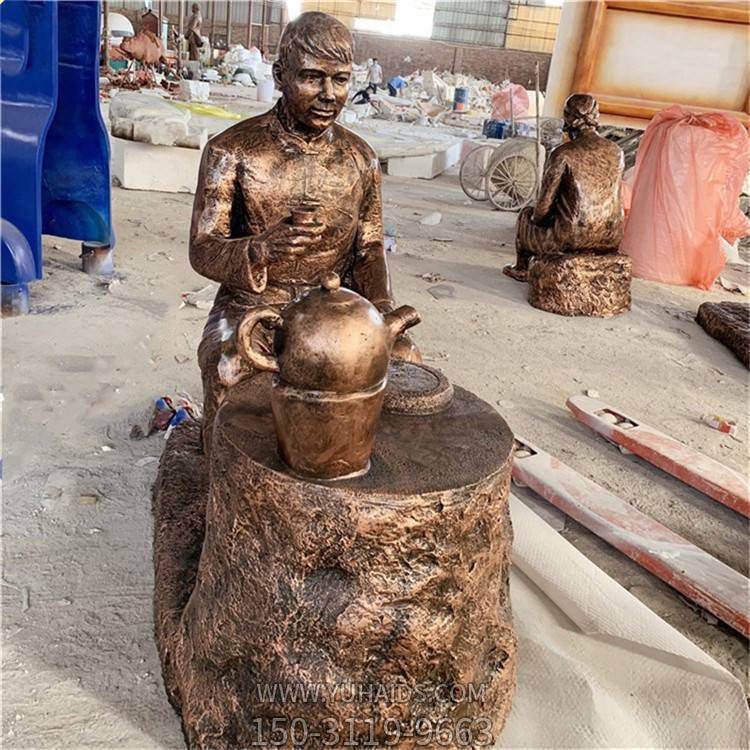 户外园林玻璃钢仿铜喝茶的人物博鱼网页版