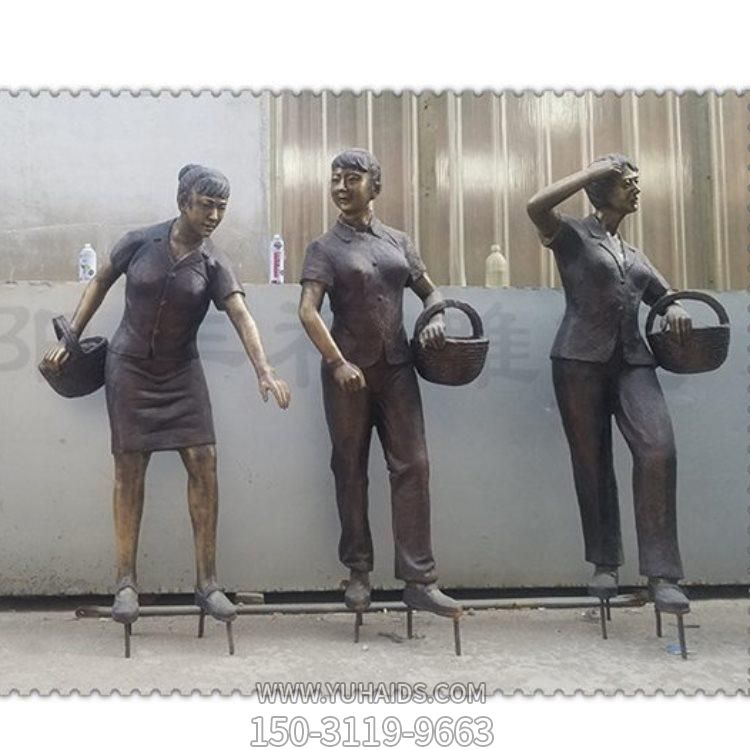 城市街道玻璃钢仿铜女性人物博鱼网页版