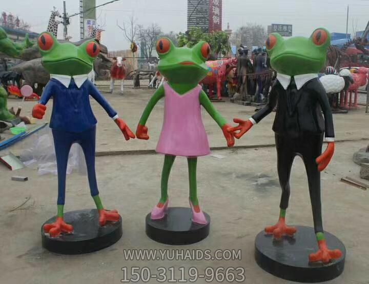 儿童乐园摆放玻璃钢卡通青蛙公仔博鱼网页版