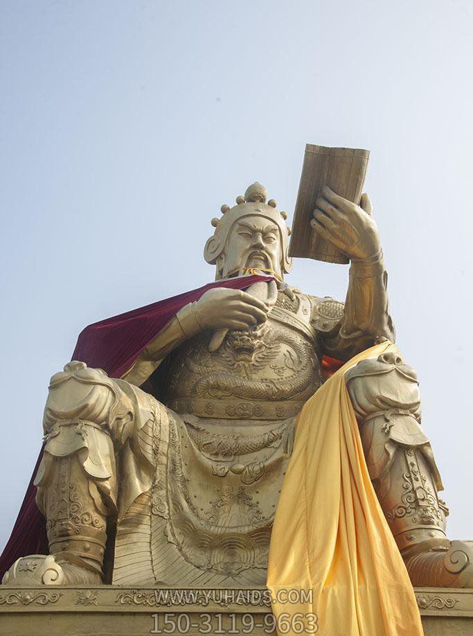 广场户外大型不锈钢鎏金看书的关公博鱼网页版