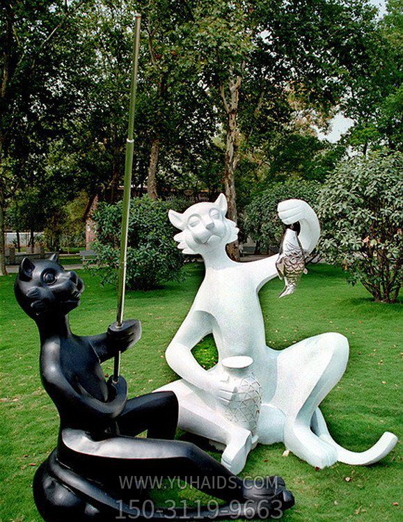 玻璃钢抽象大猫咪，黑白两色钓鱼猫咪博鱼网页版