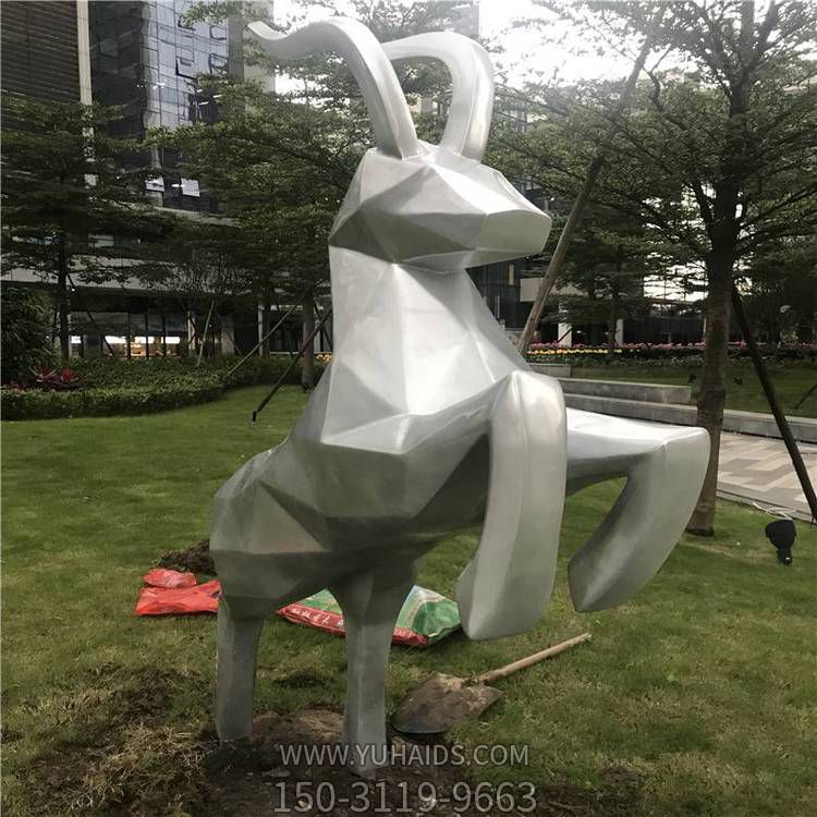 玻璃钢抽象几何山羊公园草地摆件博鱼网页版