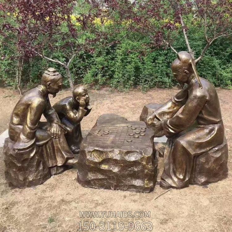 户外园林下棋的玻璃钢仿铜人物博鱼网页版