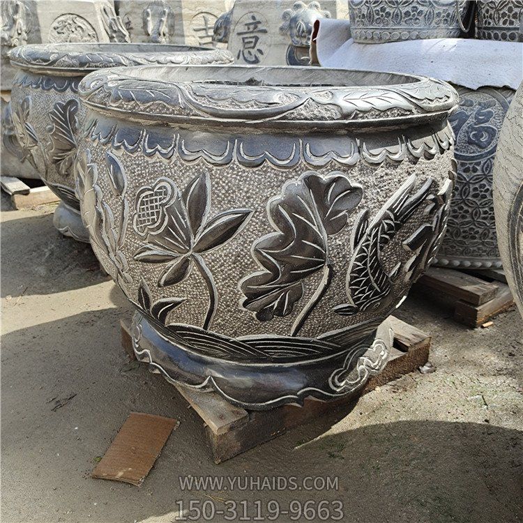 古建庭院蓄水缸，青石水缸博鱼网页版