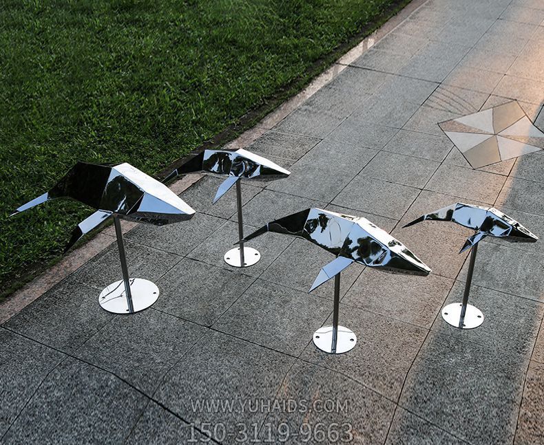 海边四只抽象玻璃钢海豚博鱼网页版