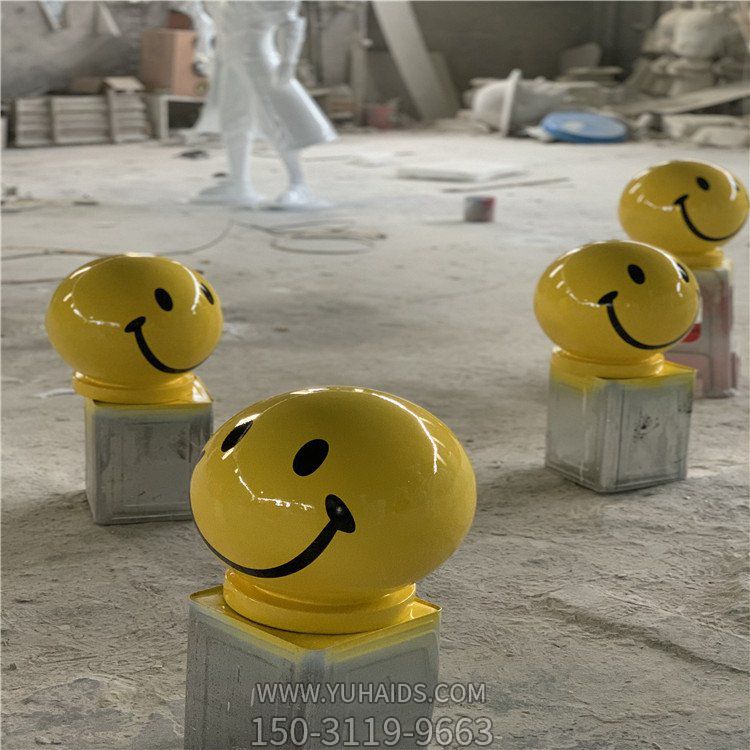 玻璃钢卡通公园户外微笑表情博鱼网页版