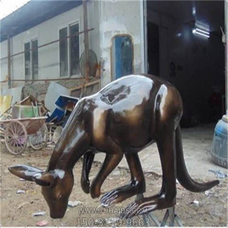 玻璃钢仿铜袋鼠小品园林户外摆件博鱼网页版