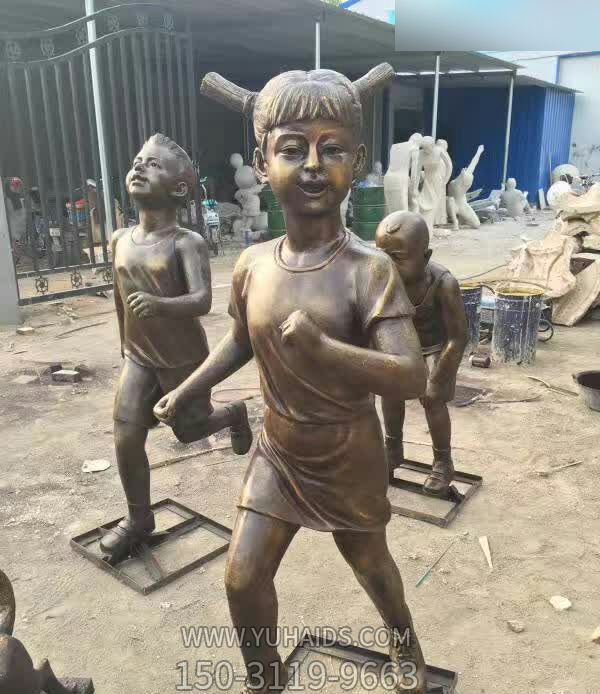 景区不锈钢仿铜奔跑的儿童博鱼网页版