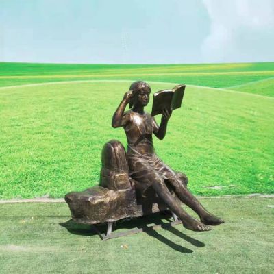 校园广场玻璃钢仿铜看书女孩景观