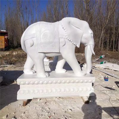 公司银行大门两侧摆放汉白玉大象博鱼网页版招财门墩