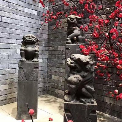  酒店门口装饰青石仿古狮子貔貅拴马桩博鱼网页版