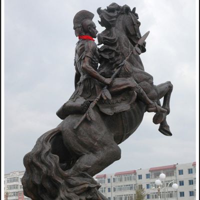 广场西方人物骑马的景观博鱼网页版
