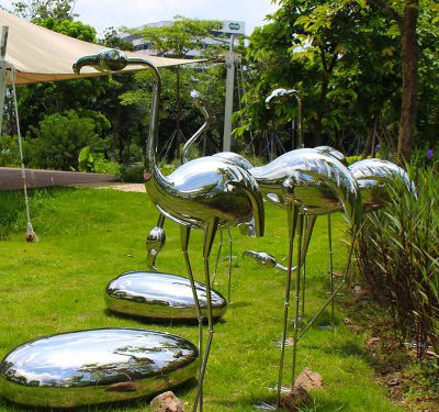 草坪摆放不锈钢镜面火烈鸟博鱼网页版