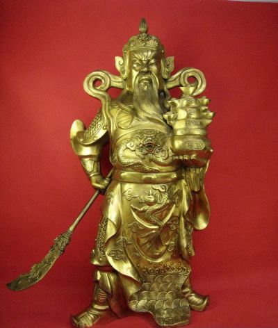 不锈钢拿着元宝的贴金关公博鱼网页版