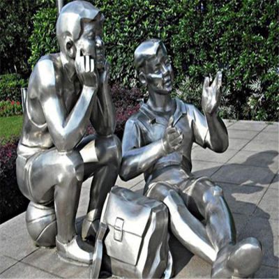 广场摆放不锈钢学生人物博鱼网页版