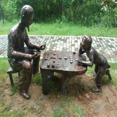 公园户外铜雕下棋的人物景观博鱼网页版