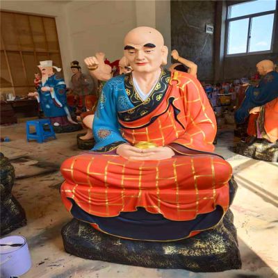 玻璃钢彩绘大型景观穿着袈裟打坐的十八罗汉博鱼网页版