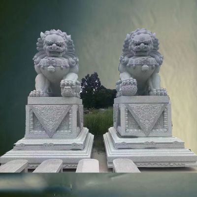 寺院大理石园林景观一对看门的石狮子博鱼网页版