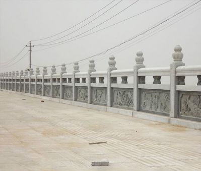 城市江边青石浮雕人物花鸟防护栏杆