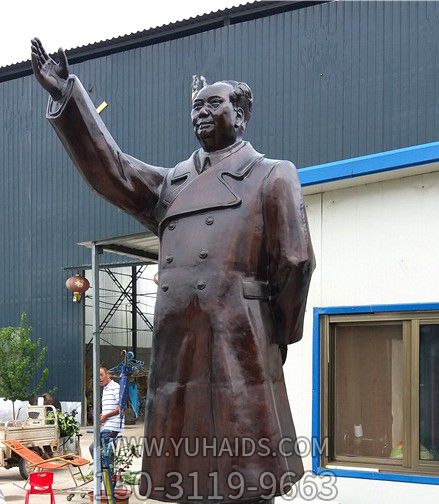 公园铜雕挥手的毛主席毛泽东博鱼网页版