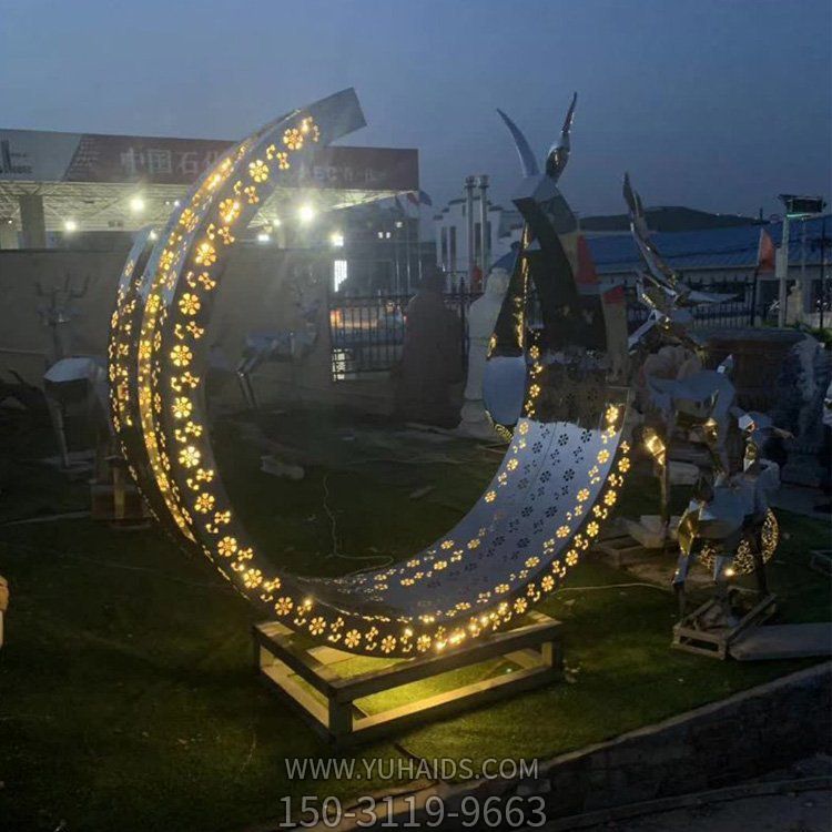 酒店户外会所不锈钢镂空创意月牙博鱼网页版