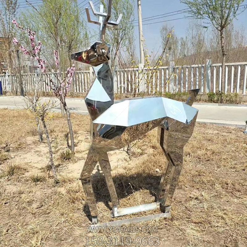 户外草坪不锈钢镜面几何梅花鹿博鱼网页版