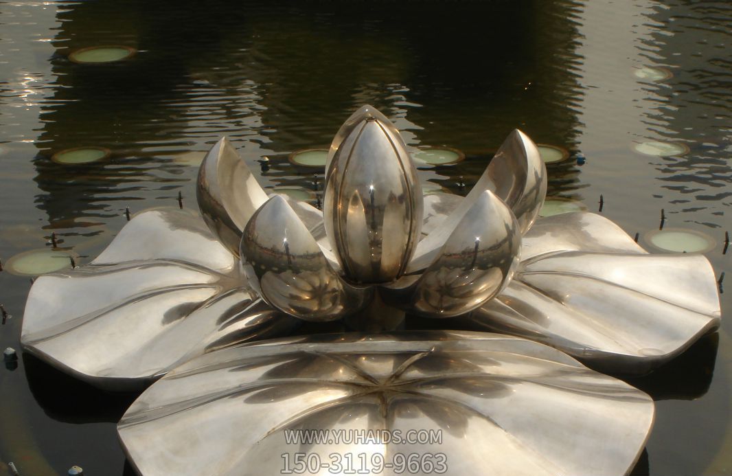 池塘创意不锈钢镜面荷花博鱼网页版