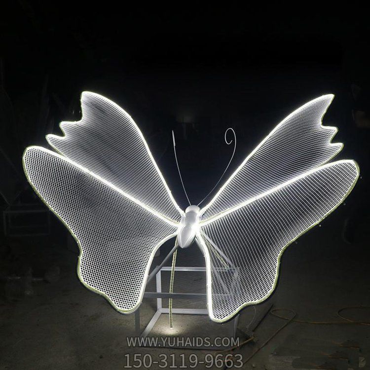 不锈钢镂空创意园林景观发光蝴蝶摆件博鱼网页版