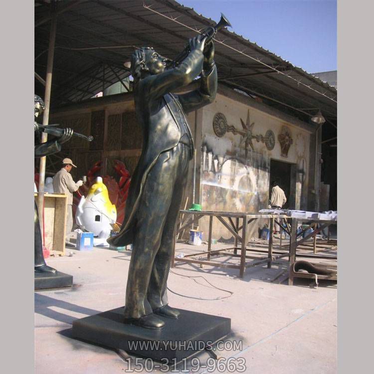 玻璃钢吹萨克斯音乐人物博鱼网页版玻璃钢仿铜音乐人物公园摆件博鱼网页版