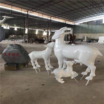 玻璃钢动物羊博鱼网页版组合 校园摆件