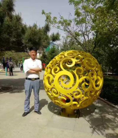 公园抽象玻璃钢材质镂空球博鱼网页版