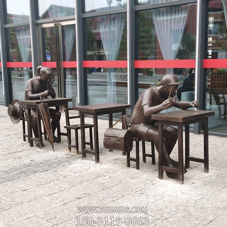 景区商业街摆放玻璃钢仿铜学生上课情景小品博鱼网页版