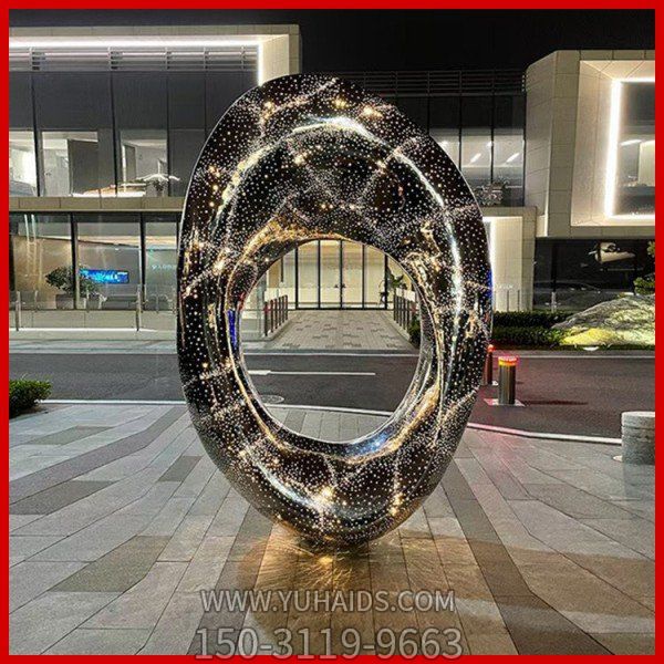 镜面广场酒店门口大型不锈钢创意景观博鱼网页版