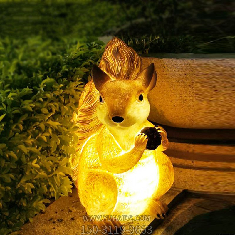 别墅观光景区照明玻璃钢松鼠博鱼网页版