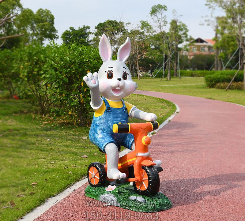 商场游乐园摆放卡通骑车兔子玻璃钢博鱼网页版