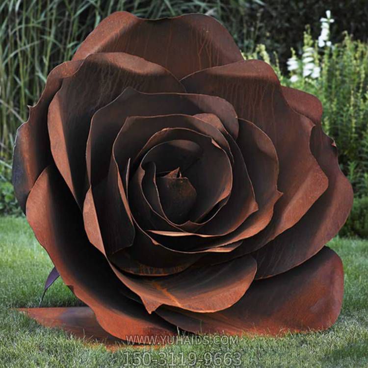 公园草地摆放耐候钢板制作花朵博鱼网页版