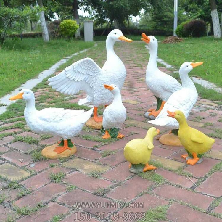 玻璃钢仿真园林户外鸭子博鱼网页版